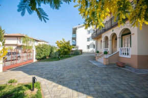 Villa Mimosa - Appartamento 1 - Happy Rentals Desenzano Del Garda